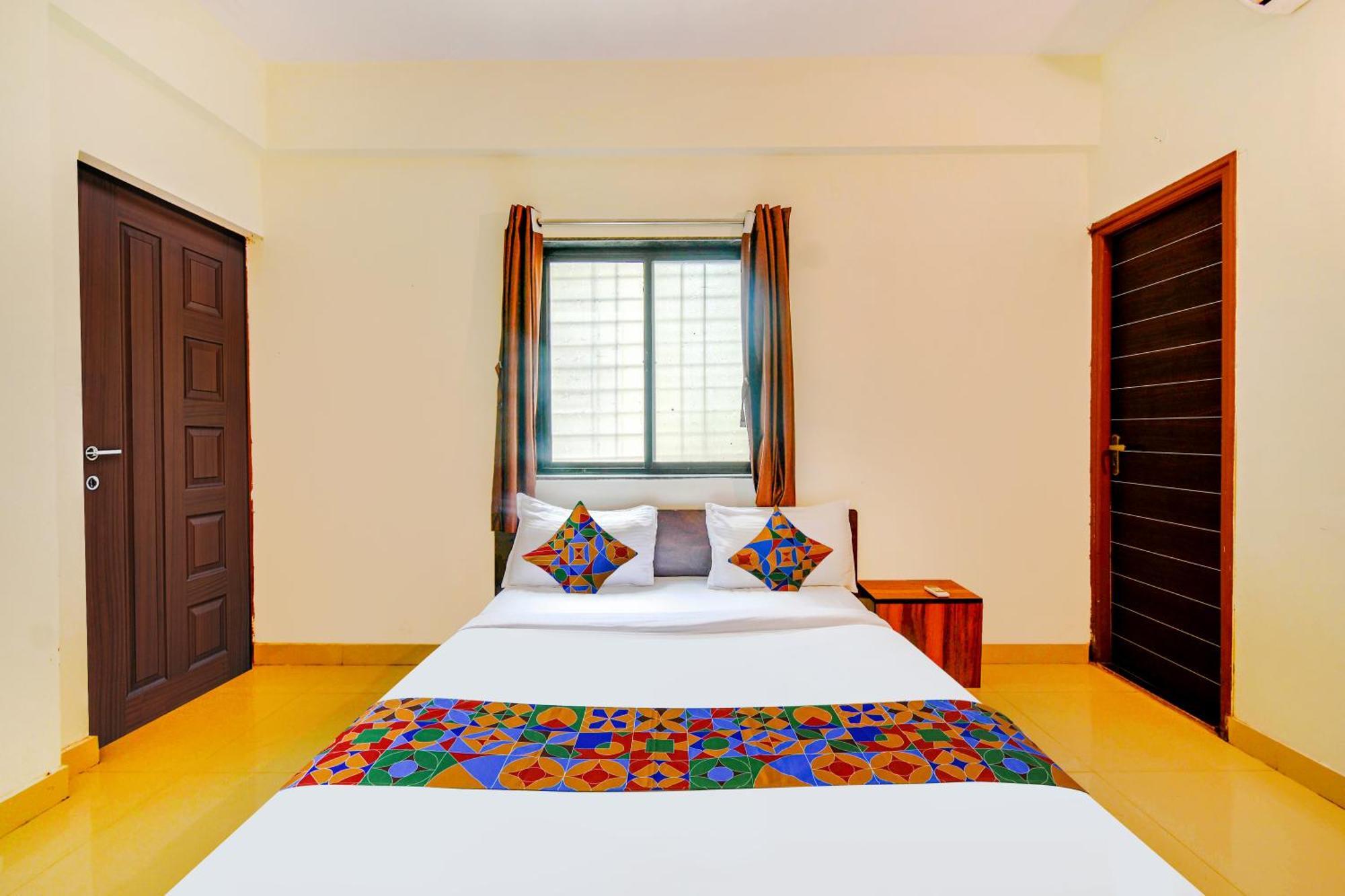 Fabexpress Srh - Nr Butterfly Park - Hinjawadi Hotel Екстериор снимка