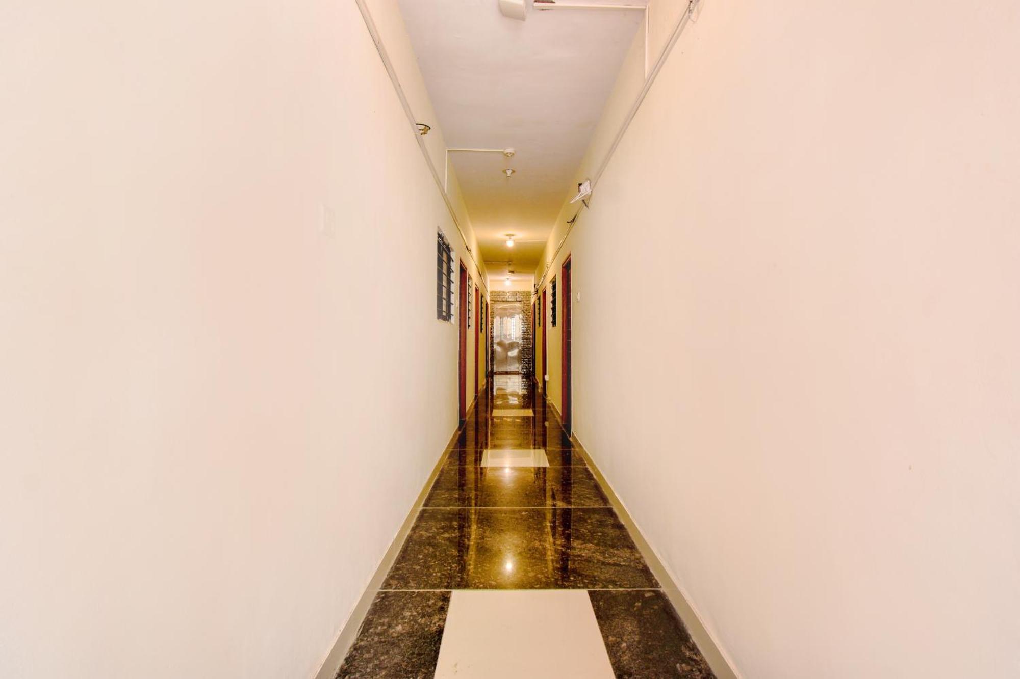 Fabexpress Srh - Nr Butterfly Park - Hinjawadi Hotel Екстериор снимка